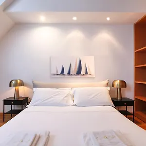 Apartment Duomo Luxury Viii Milan
